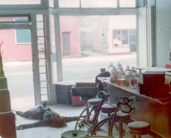 Commonplace Restaurant move 1975